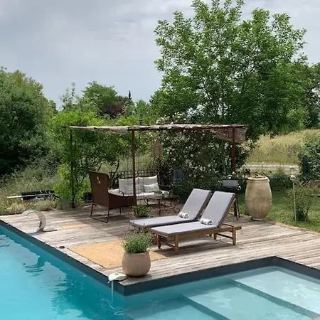 Les Trigones Du Causse - Maison Insolite Avec Acces Piscine Libre Independant
