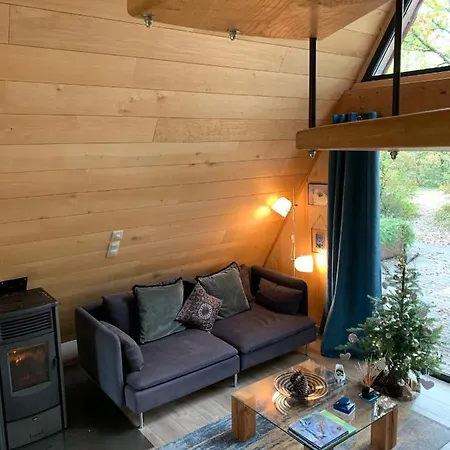 Les Trigones Du Causse - Maison Insolite Avec Acces Piscine Libre Independant *